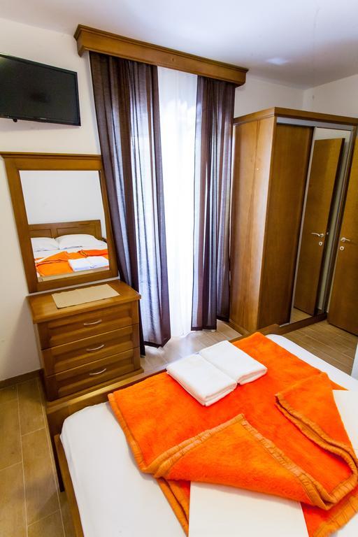 Apartments Ljubica Herceg Novi Phòng bức ảnh